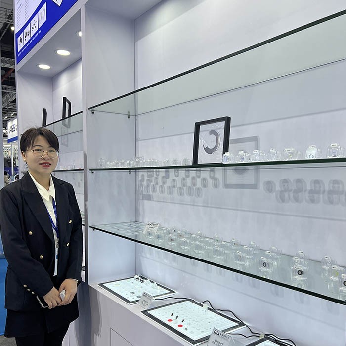滤光片产品展示 滤光片产品展示台