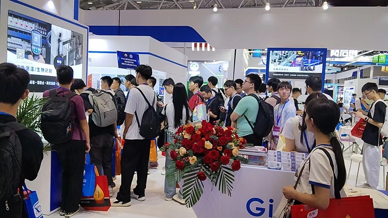 凯时尊龙人生就是博展会拍摄图