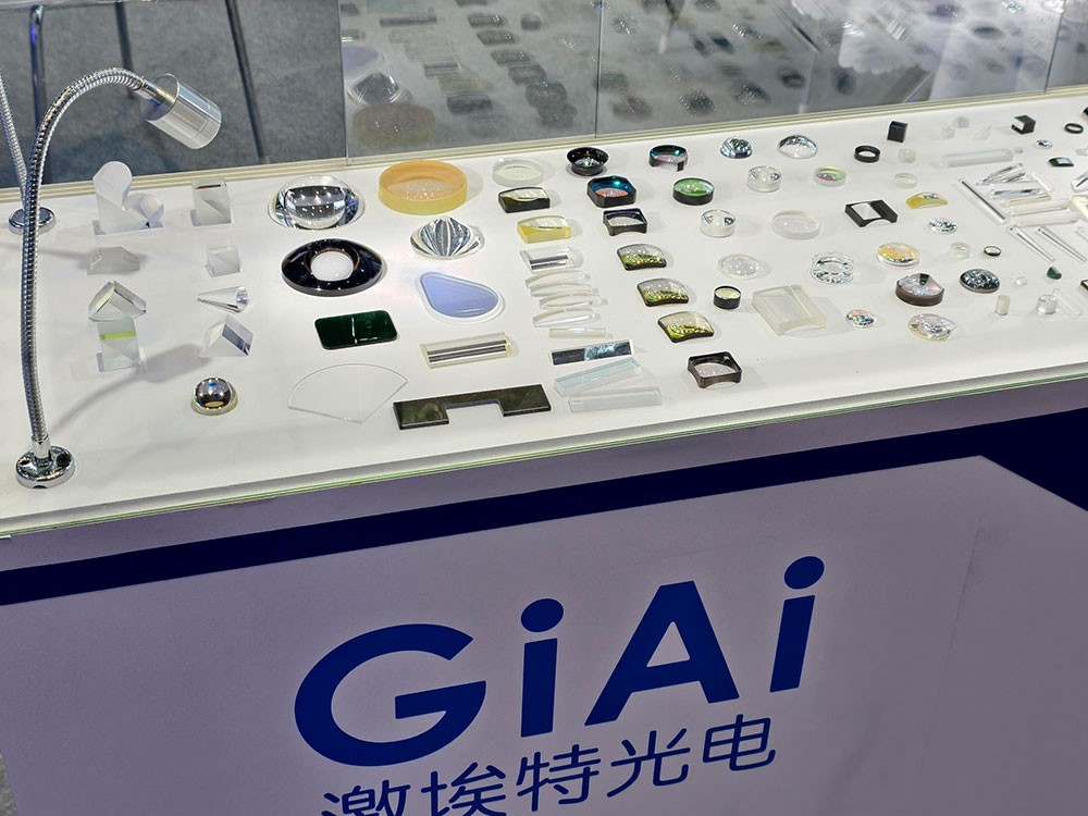凯时尊龙人生就是博光电CMEF2025春季展2