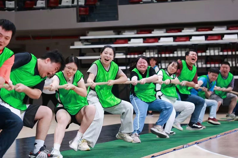 1775181929381111